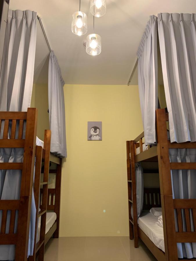 910 Hostel Yuli Exteriör bild